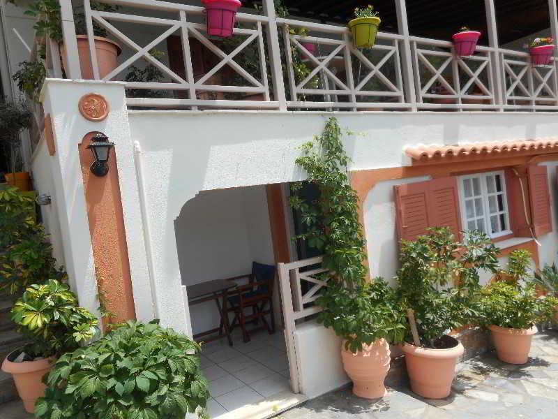 Pension Galazios Kolpos ปาติติริ ภายนอก รูปภาพ